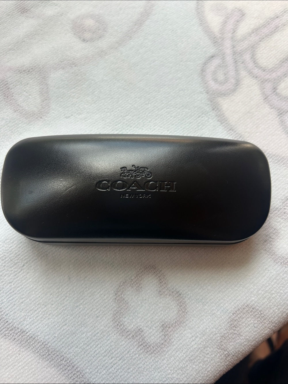 Coach Black Embossed Sunglasses hard clamshell close Case 6.5in(L)x3in(W) NWOT